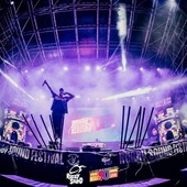 ‘Voglio tornare negli anni ’90’, al Balena Festival arriva il live show che celebra una decade iconica ‘Voglio tornare negli anni ’90’, al Balena Festival arriva il live show che celebra una decade iconica