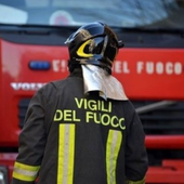 Vento forte nella notte, numerosi interventi dei vigili del fuoco