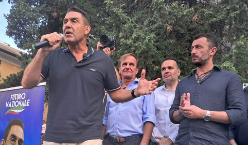 Video di Vannacci, Maresca contro Salis: "Si indigna solo quando le conviene" Video di Vannacci, Maresca contro Salis: "Si indigna solo quando le conviene"