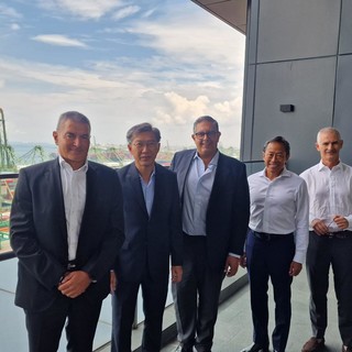 Toti visita il porto di Singapore: &quot;Confronto proficuo con i big della logistica internazionale, al centro lo sviluppo del terminal di Pra' e di tutto il porto di Genova&quot;