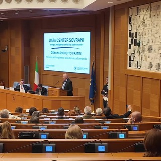 Data center e intelligenza artificiale, la sfida della sovranità digitale italiana Data center e intelligenza artificiale, la sfida della sovranità digitale italiana