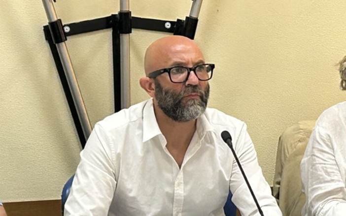 Ex Ilva ed Ericsson, Ceraudo: “Medio Ponente in emergenza occupazionale, lo Stato non può restare a guardare” Ex Ilva ed Ericsson, Ceraudo: “Medio Ponente in emergenza occupazionale, lo Stato non può restare a guardare”