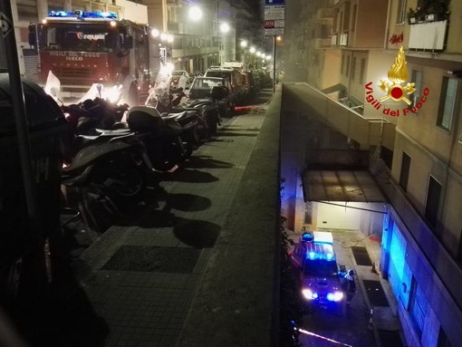 Incendio in un box di via dell'Orto nella notte Incendio in un box di via dell'Orto nella notte