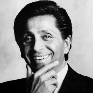 Addio a Valentino, l’imperatore della moda