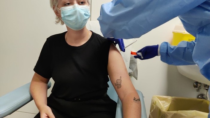 Vaccini, Toti: "Liguria pronta a somministrare terza dose in modo diffuso, 100mila le prenotazioni aggiuntive"