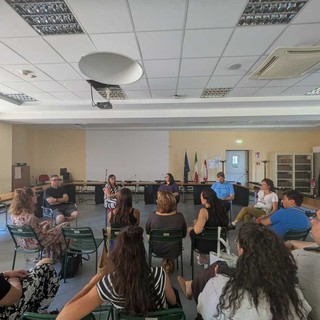 Valbisagno Smart, presentato un nuovo sportello che rafforza e integra la rete dei servizi per famiglie e minori della Valbisagno Valbisagno Smart, presentato un nuovo sportello che rafforza e integra la rete dei servizi per famiglie e minori della Valbisagno