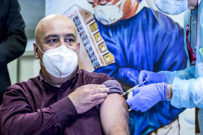 Vaccini anti Covid, la Liguria è l'ottava regione in Italia per efficacia nel somministrare le dosi