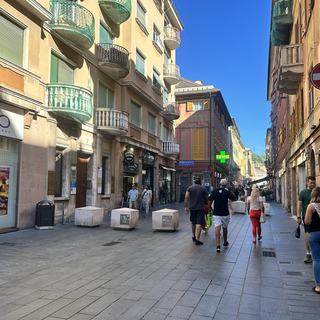 Portali d’ingresso per la pedonale di via Sestri, il Municipio approva la mozione M5s