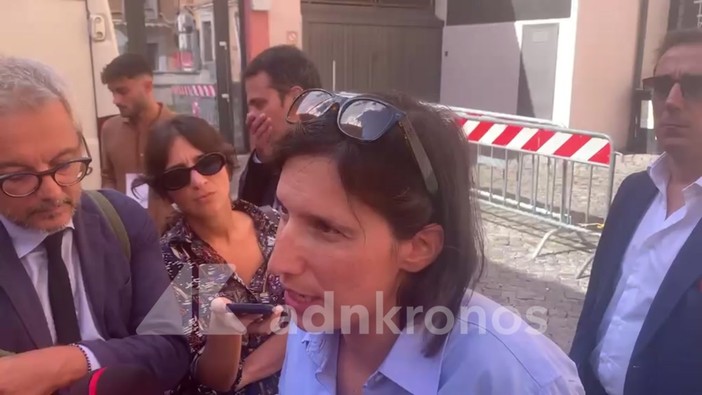 Governo, Schlein: "Meloni dica quando si vota, prima è meglio è" Governo, Schlein: "Meloni dica quando si vota, prima è meglio è"