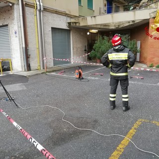 Frana di via Posalunga, da questo pomeriggio gli sfollati potranno rientrare nelle loro abitazioni, ma dovranno tenere chiuse le tapparelle