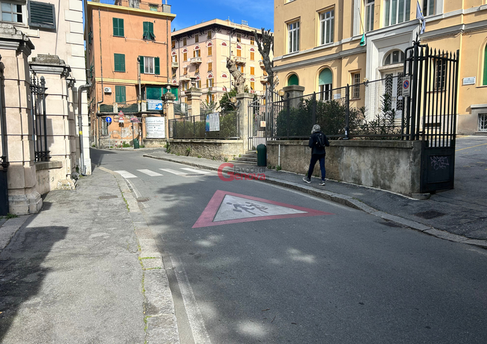 Cornigliano, via Cervetto sotto osservazione: al vaglio la realizzazione di una zona 30 o un'area scolastica per ridurre la velocità Cornigliano, via Cervetto sotto osservazione: al vaglio la realizzazione di una zona 30 o un'area scolastica per ridurre la velocità