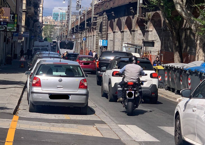 Sampierdarena, via Buranello riapre al trasporto pubblico: tornano i bus Amt dopo i lavori dei Quattro Assi