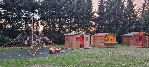 Apre domani il Villaggio di Babbo Natale nel parco di Villa Bombrini a Cornigliano Apre domani il Villaggio di Babbo Natale nel parco di Villa Bombrini a Cornigliano