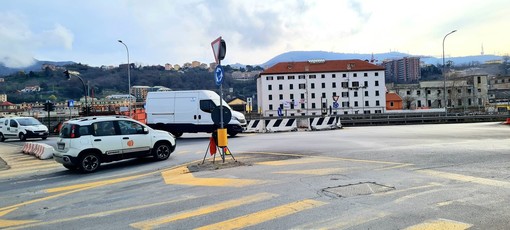 "Camion contromano davanti alle scuole", Il Pd chiede la presenza dei vigili in Valpolcevera