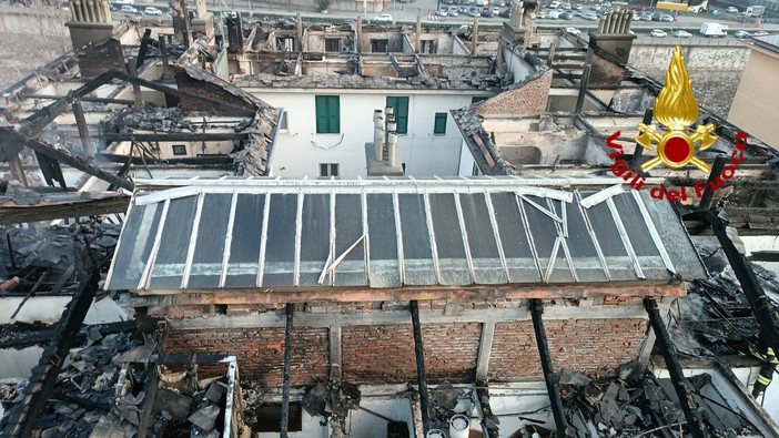 Incendio in via Piacenza, Gambino: "Il presidio antisciacallaggio è garantito dal Comune" Incendio in via Piacenza, Gambino: "Il presidio antisciacallaggio è garantito dal Comune"