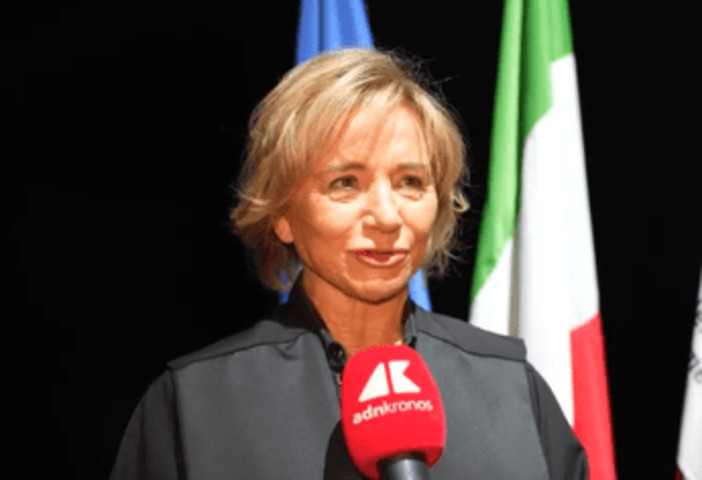 Moda, Ferretti: "Linguaggio universale e specchio della società, ai giovani dico di non arrendersi"