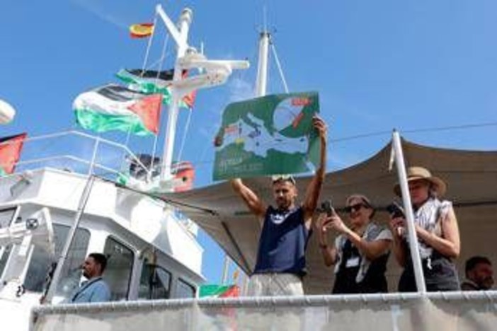 Flotilla per Gaza, Meloni a Schlein: "Adotteremo tutte le misure di tutela per i connazionali"