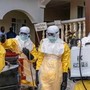 Ebola, il co-scopritore del virus: "Si diffonde a velocità mai vista"