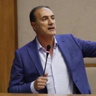 Calabria, Giannetta: "Forza Italia non è più la mia casa politica, con Futuro nazionale mi sposto a destra ma resto un moderato"