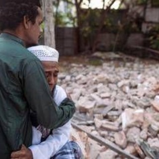 Terremoto Myanmar, si aggrava bilancio vittime: oltre 3.350 morti e 4.500 feriti
