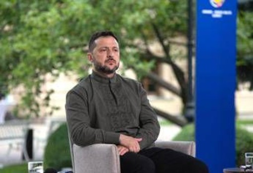 Ucraina, Zelensky: "Witkoff e Kushner a Kiev e Mosca nei prossimi giorni, ci sono già le date provvisorie" Ucraina, Zelensky: "Witkoff e Kushner a Kiev e Mosca nei prossimi giorni, ci sono già le date provvisorie"