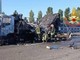 Tir in fiamme sulla Tangenziale ovest di Milano all'altezza di Rozzano, carreggiata chiusa