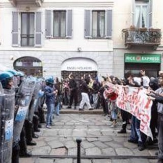 Movimento 17 ottobre lancia la mobilitazione permanente: diffusa guida anti-manganellate Movimento 17 ottobre lancia la mobilitazione permanente: diffusa guida anti-manganellate