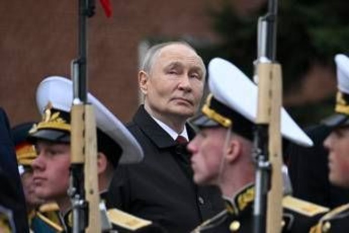 Ucraina, Wsj: Putin propone vertice con Trump e Xi per discutere la fine della guerra Ucraina, Wsj: Putin propone vertice con Trump e Xi per discutere la fine della guerra