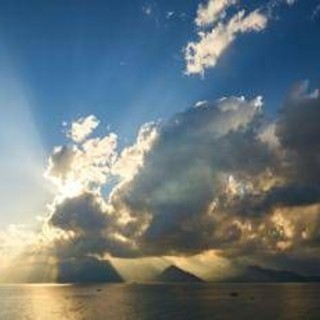 Italia sotto il sole, caldo in salita ma arrivano le nubi: le previsioni meteo