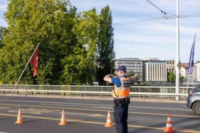 Paura in Svizzera, media: "Forte esplosione in una centrale idroelettrica nel Canton Ticino" Paura in Svizzera, media: "Forte esplosione in una centrale idroelettrica nel Canton Ticino"