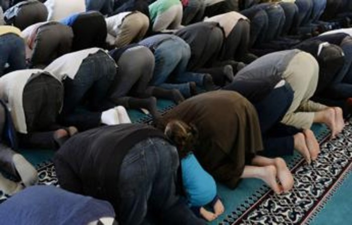 Danimarca vuole bandire la convocazione alla preghiera dei musulmani: "Sembra Islamabad"