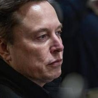 Tesla, bonus da 1000 miliardi di dollari a Elon Musk: via libera azionisti Tesla, bonus da 1000 miliardi di dollari a Elon Musk: via libera azionisti