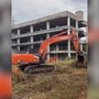 A Roma al via le operazioni di demolizione del "palazzo della droga" a Tor Sapienza - IL VIDEO