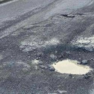 Buche su corsia preferenziale in via Gregorio VII a Roma, Segnalini: "Al via lavori per chiuderle"