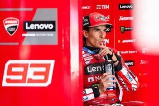 MotoGp Ungheria, Marquez vince sprint ma Bezzecchi è sempre più leader del Mondiale: ordine di arrivo e classifica piloti