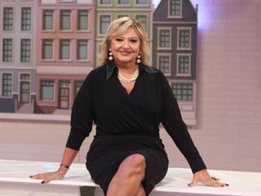 Storie al bivio show, al via stasera 24 giugno: gli ospiti e le anticipazioni Storie al bivio show, al via stasera 24 giugno: gli ospiti e le anticipazioni