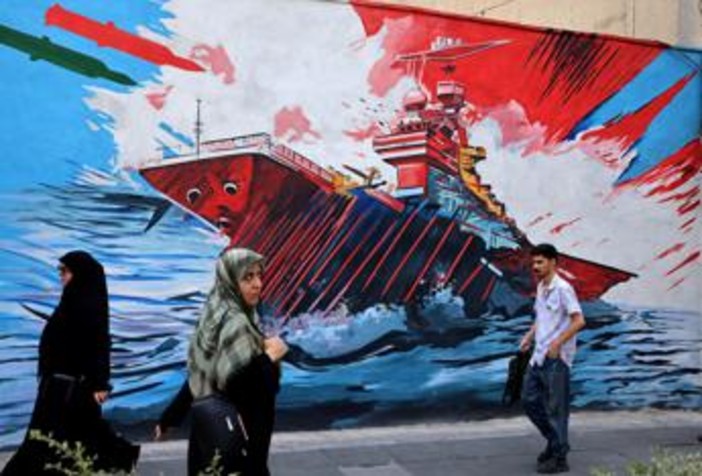 Iran avverte gli Usa: "Trump vuole bombardare nostre infrastrutture? Occhio per occhio" Iran avverte gli Usa: "Trump vuole bombardare nostre infrastrutture? Occhio per occhio"