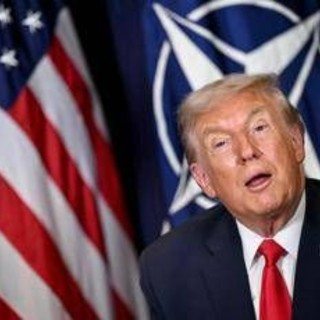 Nato, Trump offende ancora gli alleati: "In Afghanistan sono rimasti nelle retrovie" Nato, Trump offende ancora gli alleati: "In Afghanistan sono rimasti nelle retrovie"