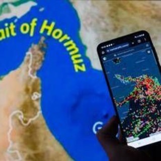 Iran, Nyt: "Teheran non può riaprire Hormuz perché non riesce a localizzare le mine" Iran, Nyt: "Teheran non può riaprire Hormuz perché non riesce a localizzare le mine"