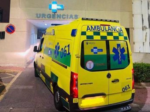Guida un'ambulanza e lavora sei giorni al mese: "Guadagno 2300 euro" Guida un'ambulanza e lavora sei giorni al mese: "Guadagno 2300 euro"