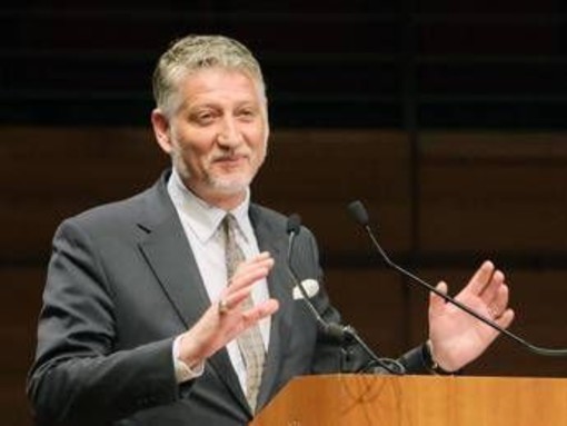 Premio Strega, ministro Giuli assente alla finale: "Forse da Amico della domenica sono diventato nemico" Premio Strega, ministro Giuli assente alla finale: "Forse da Amico della domenica sono diventato nemico"