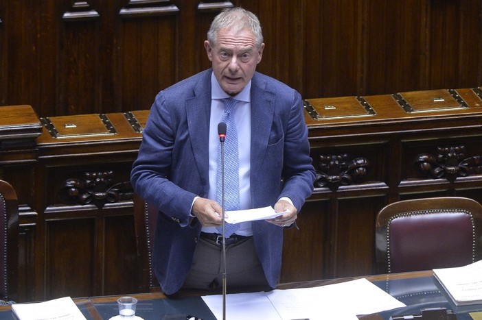 Ex Ilva, Urso “C’è l’impegno di tutti, siamo sulla strada giusta”