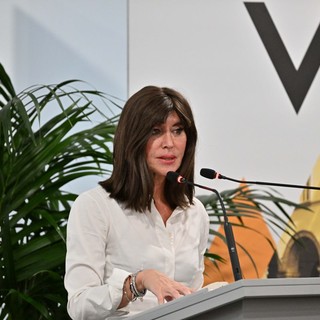 Università, Bernini firma decreto per 1.774 posti a odontoiatria