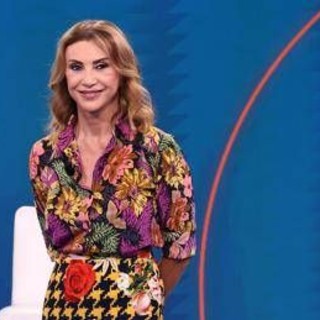 Ascolti tv, alla 'Notte dei serpenti' la prima serata: la 'Vita in Diretta' conquista il pomeriggio Ascolti tv, alla 'Notte dei serpenti' la prima serata: la 'Vita in Diretta' conquista il pomeriggio