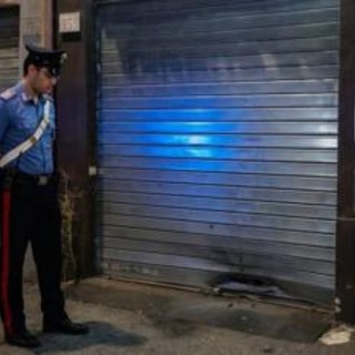 Roma, ordigno in via Casilina: esplosione nella notte davanti a un negozio di noleggio auto