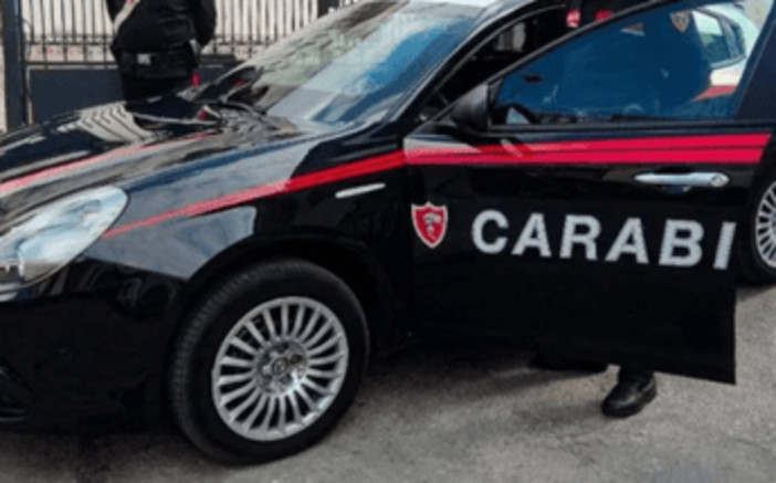 Torino, accoltella al volto giovane compagna: arrestato Torino, accoltella al volto giovane compagna: arrestato
