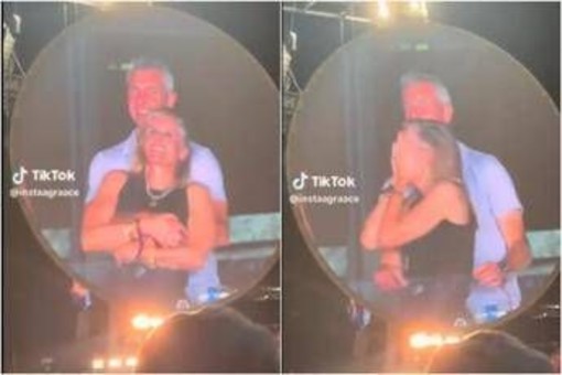 Usa, sospesi dal lavoro il Ceo e la collega 'pizzicati' dalla kiss cam al concerto dei Coldplay Usa, sospesi dal lavoro il Ceo e la collega 'pizzicati' dalla kiss cam al concerto dei Coldplay