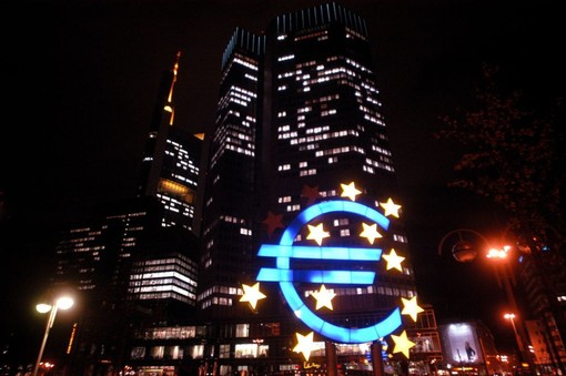 Bce, tassi fermi ma conflitto in Mo frena crescita e rilancia l’inflazione Bce, tassi fermi ma conflitto in Mo frena crescita e rilancia l’inflazione