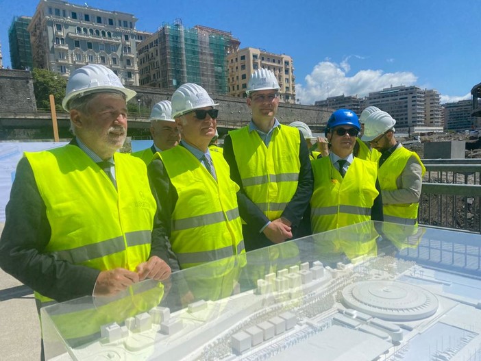 Dal centro città al Waterfront di Levante in cabinovia, uno dei progetti vagliati dal Comune