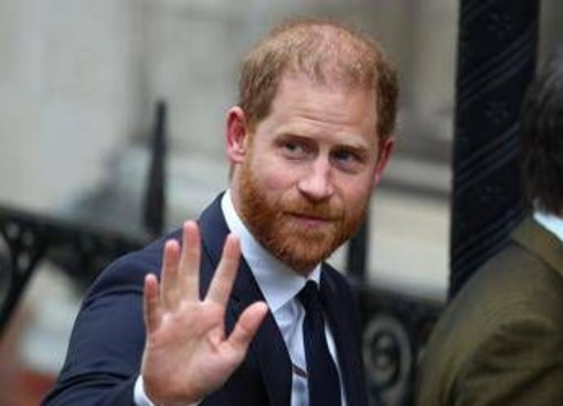 Harry è a Londra, inizia il processo contro l'editore del Daily Mail Harry è a Londra, inizia il processo contro l'editore del Daily Mail